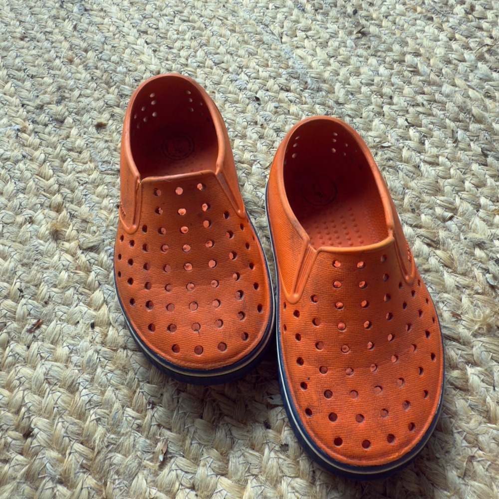 Native Shoes Jefferson Kids Orange Navy Blue Slip On Water Shoes Sneakers C9
